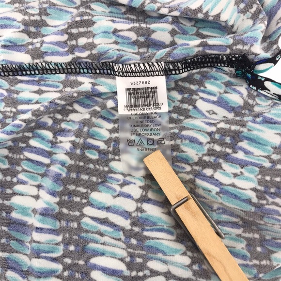 Vince Camuto tunic top s hi low sleeveless blue green black geo keyhole back - Picture 8 of 8